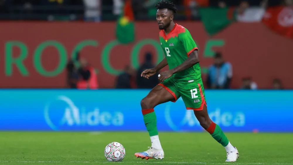 u8官方网站-药厂官方:塔普索巴大腿肌肉存在结构性损伤,预计伤缺2至3周