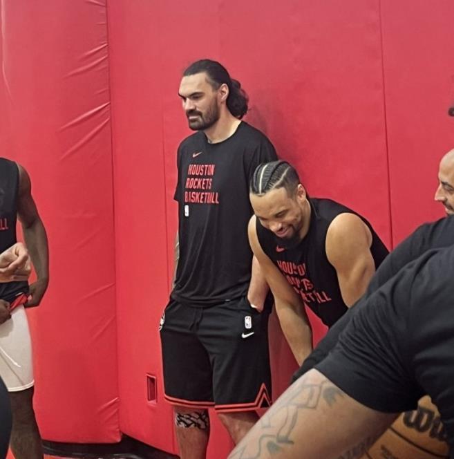 若得8+3控卫,火箭中锋短板迎刃而解?阿门重回4号位,斯通精明